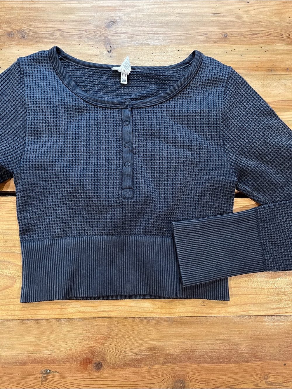 OFFLINE S Charcoal Mid-Weight Thermal Crop Top Henley Long Sleeves Thumbholes